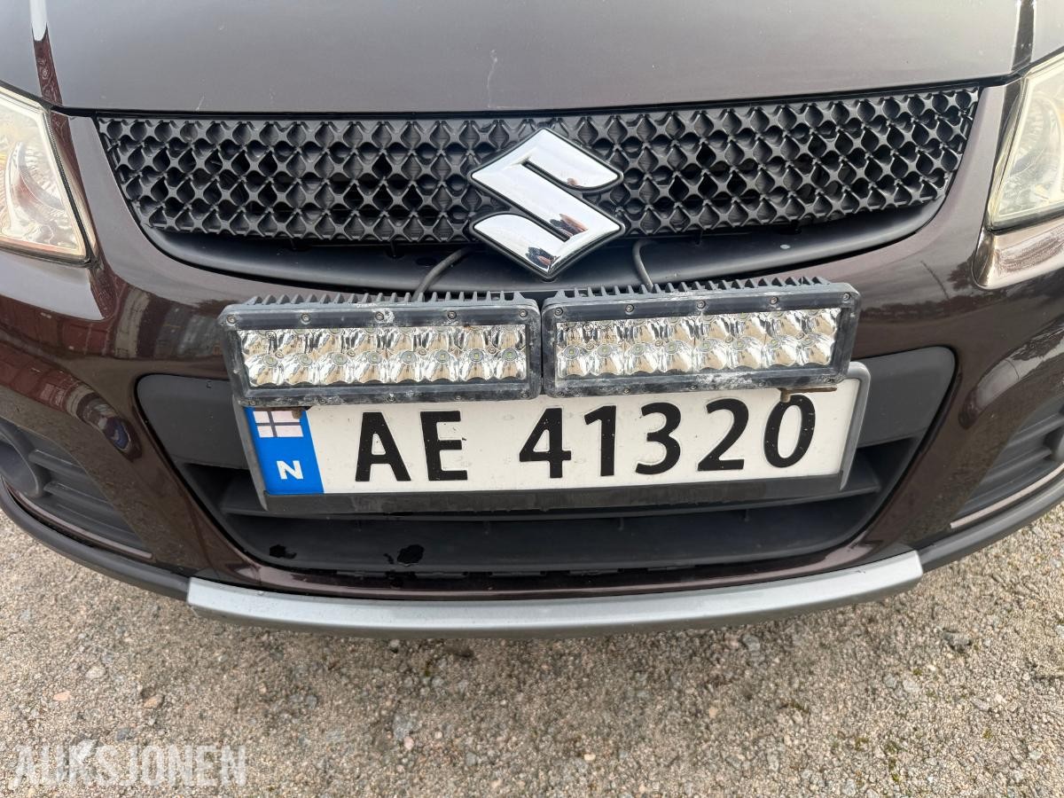 2014 Suzuki SX4 1.6-120 4X4, 185511km.