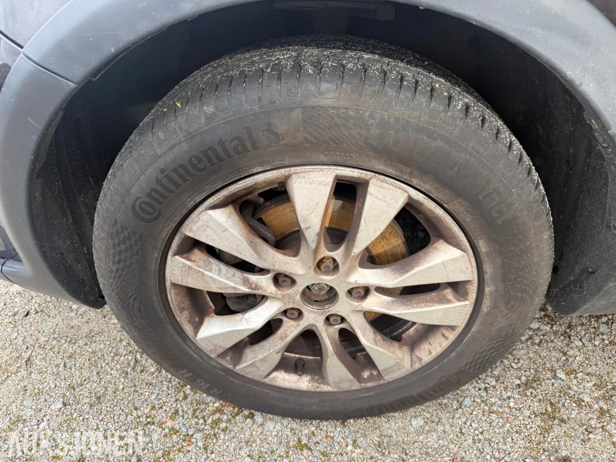 2014 Suzuki SX4 1.6-120 4X4, 185511km.