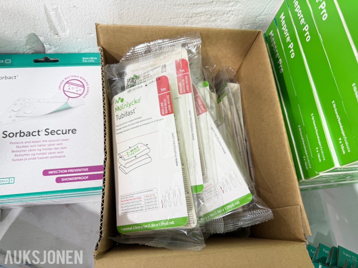 Parti med bandasjemateriell, plaster og medisinsk forbruksmateriell