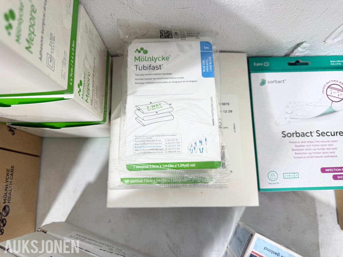 Parti med bandasjemateriell, plaster og medisinsk forbruksmateriell