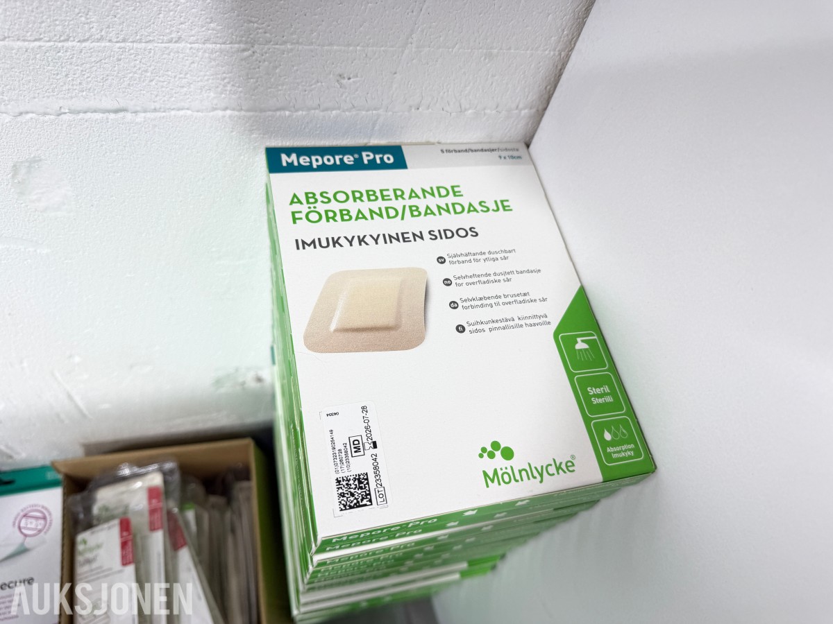 Parti med bandasjemateriell, plaster og medisinsk forbruksmateriell