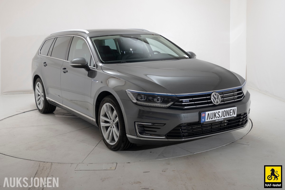 2017 Volkswagen Passat GTE HENGERFESTE VARMER ADAPTIV CRUISE PANO KAMERA