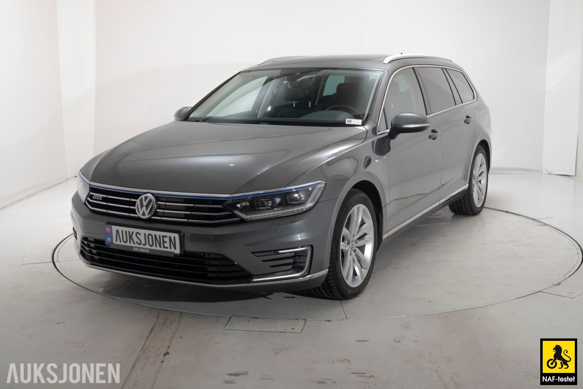 2017 Volkswagen Passat GTE HENGERFESTE VARMER ADAPTIV CRUISE PANO KAMERA