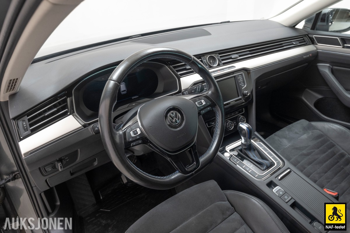 2017 Volkswagen Passat GTE HENGERFESTE VARMER ADAPTIV CRUISE PANO KAMERA