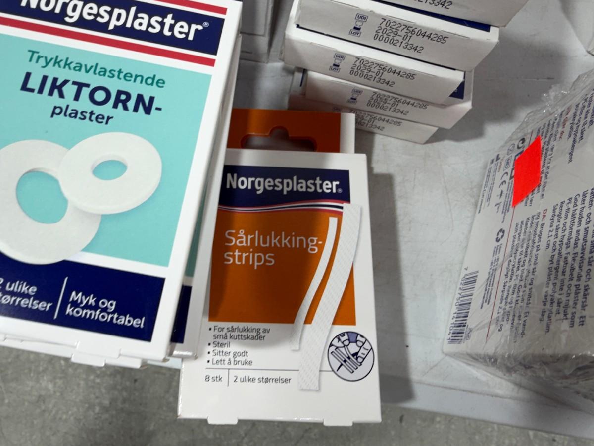 Stort parti med plaster, bandasjer og sårpleieprodukter fra Norgesplaster, 3M Nexcare, Mölnlycke m.fl.
