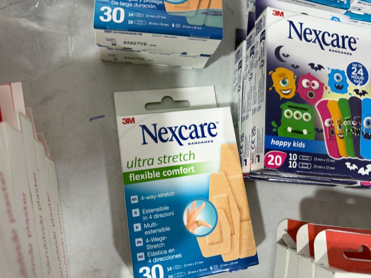 Stort parti med plaster, bandasjer og sårpleieprodukter fra Norgesplaster, 3M Nexcare, Mölnlycke m.fl.