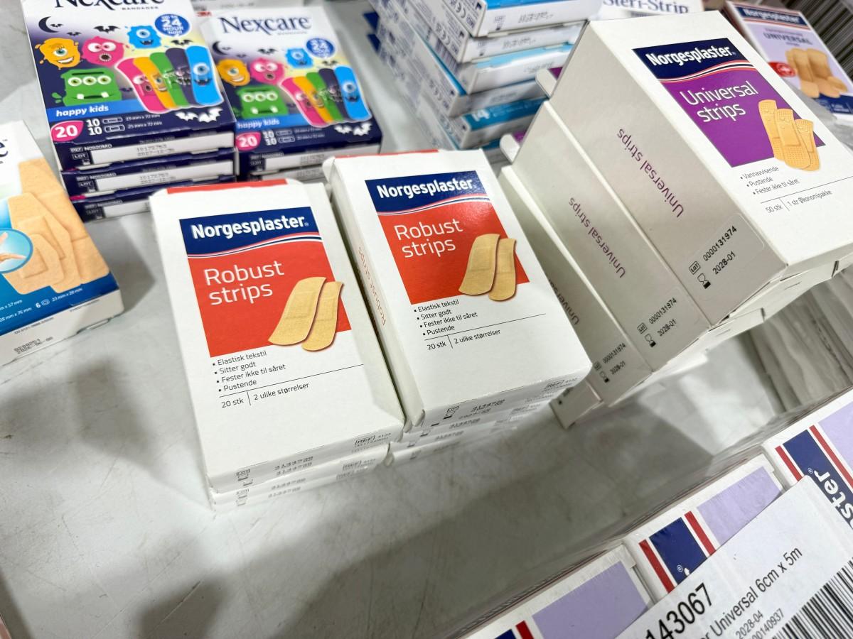 Stort parti med plaster, bandasjer og sårpleieprodukter fra Norgesplaster, 3M Nexcare, Mölnlycke m.fl.