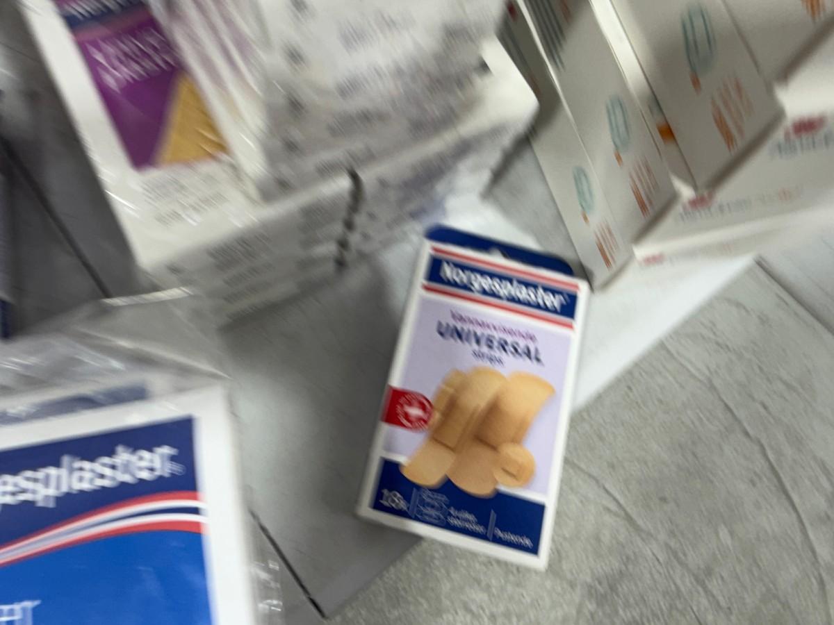 Stort parti med plaster, bandasjer og sårpleieprodukter fra Norgesplaster, 3M Nexcare, Mölnlycke m.fl.