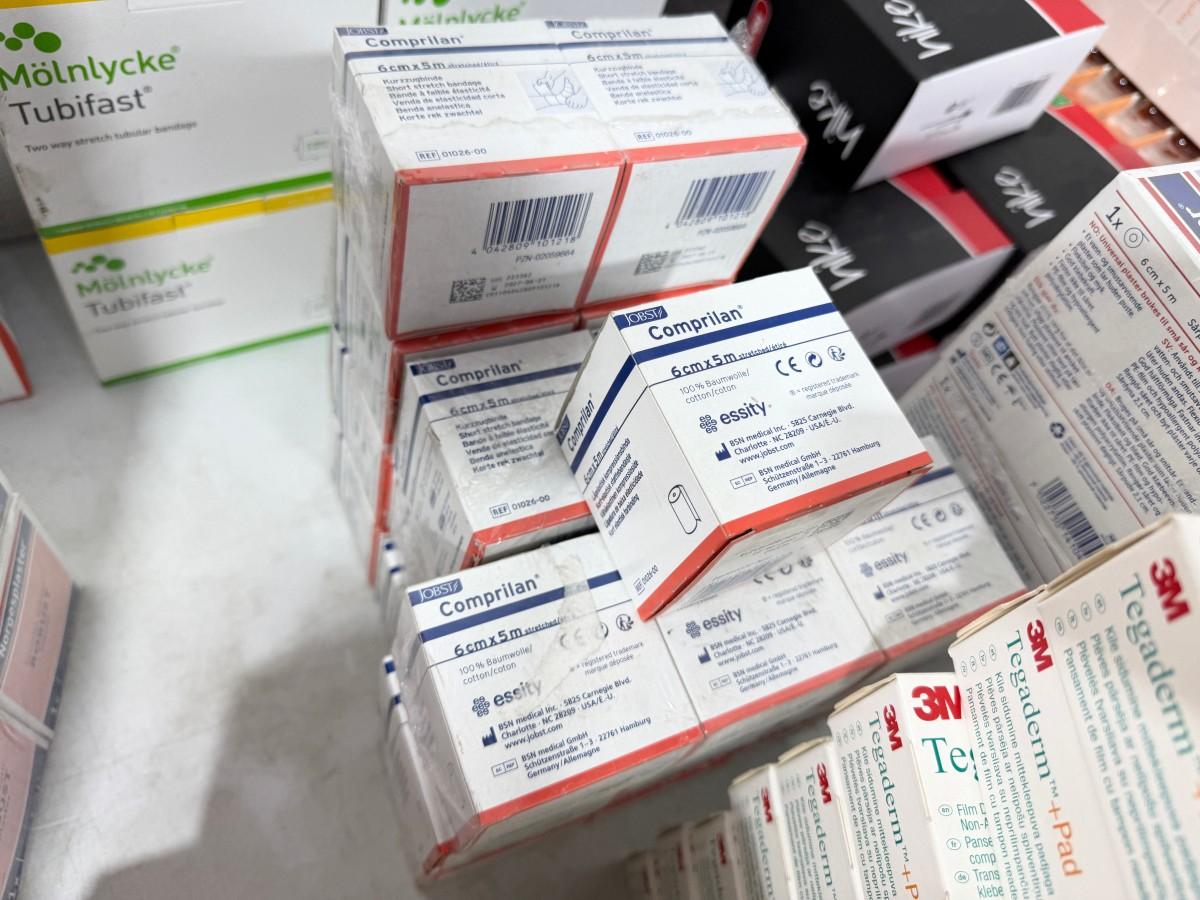 Stort parti med plaster, bandasjer og sårpleieprodukter fra Norgesplaster, 3M Nexcare, Mölnlycke m.fl.