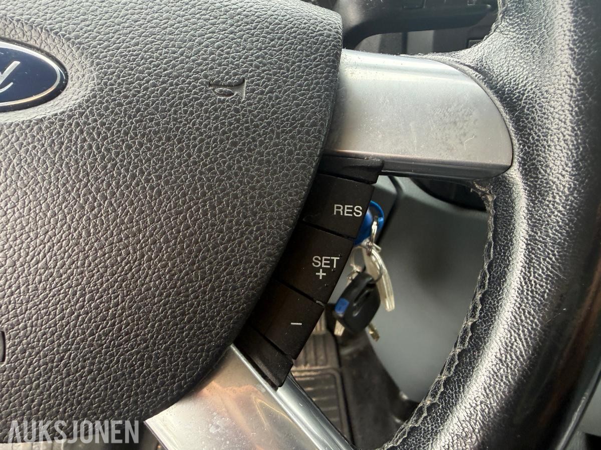 2010 Ford TRANSIT 2.2-116 D, 177317km - 9-seter.