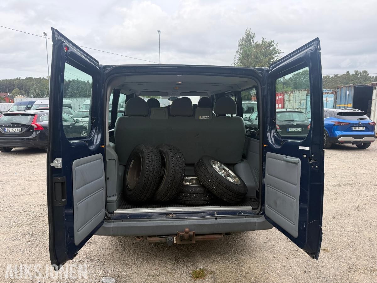 2010 Ford TRANSIT 2.2-116 D, 177317km - 9-seter.