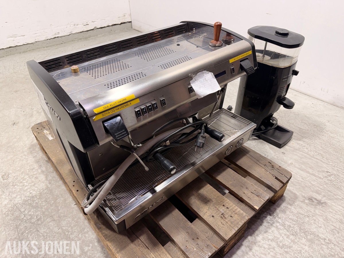 Conti X-One 2G espressomaskin & Quality Espresso Q9 kaffekvern