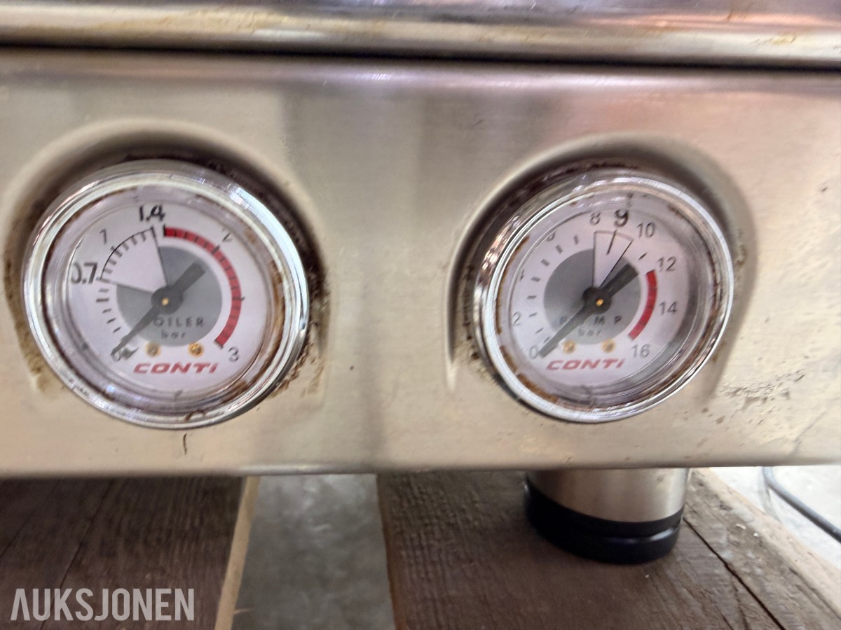 Conti X-One 2G espressomaskin & Quality Espresso Q9 kaffekvern