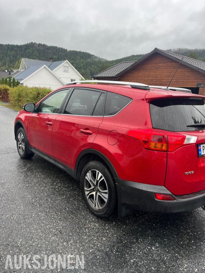 2013 Toyota RAV4 2.0 124hk hengerfeste ryggekamera eu ok 06.2027