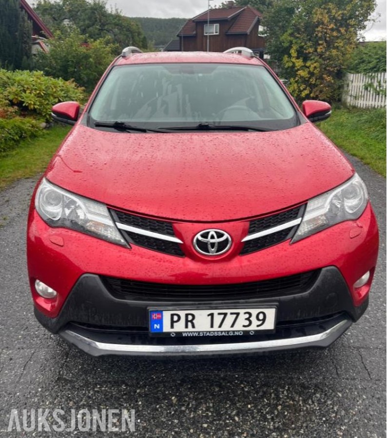 2013 Toyota RAV4 2.0 124hk hengerfeste ryggekamera eu ok 06.2027