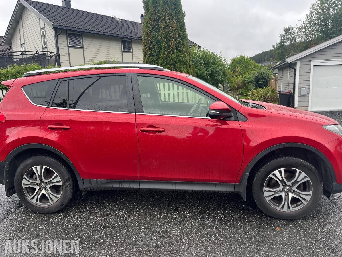 2013 Toyota RAV4 2.0 124hk hengerfeste ryggekamera eu ok 06.2027