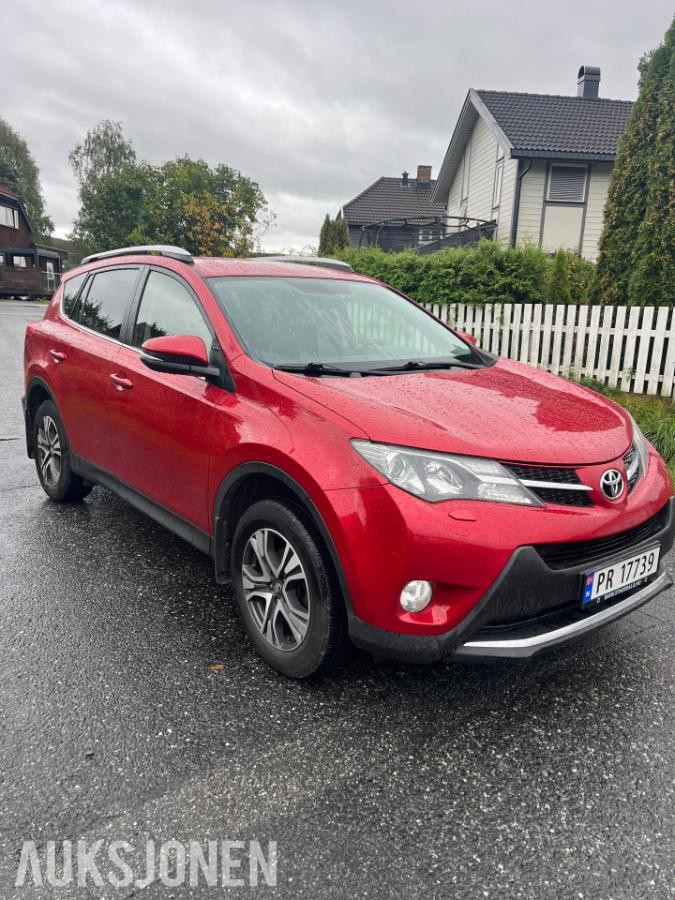 2013 Toyota RAV4 2.0 124hk hengerfeste ryggekamera eu ok 06.2027