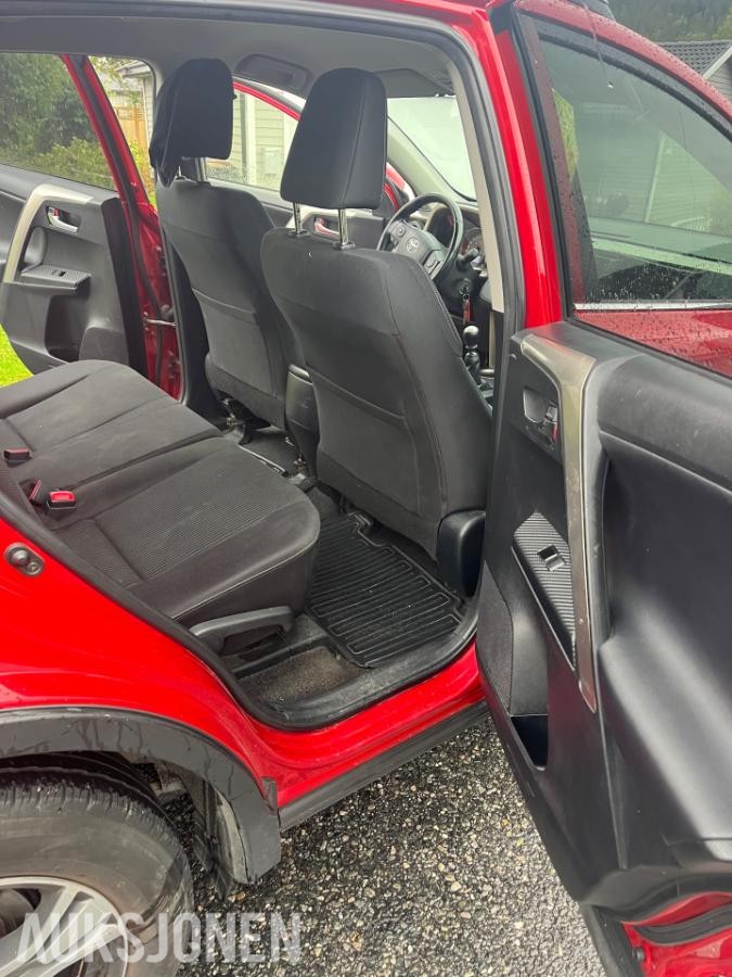 2013 Toyota RAV4 2.0 124hk hengerfeste ryggekamera eu ok 06.2027
