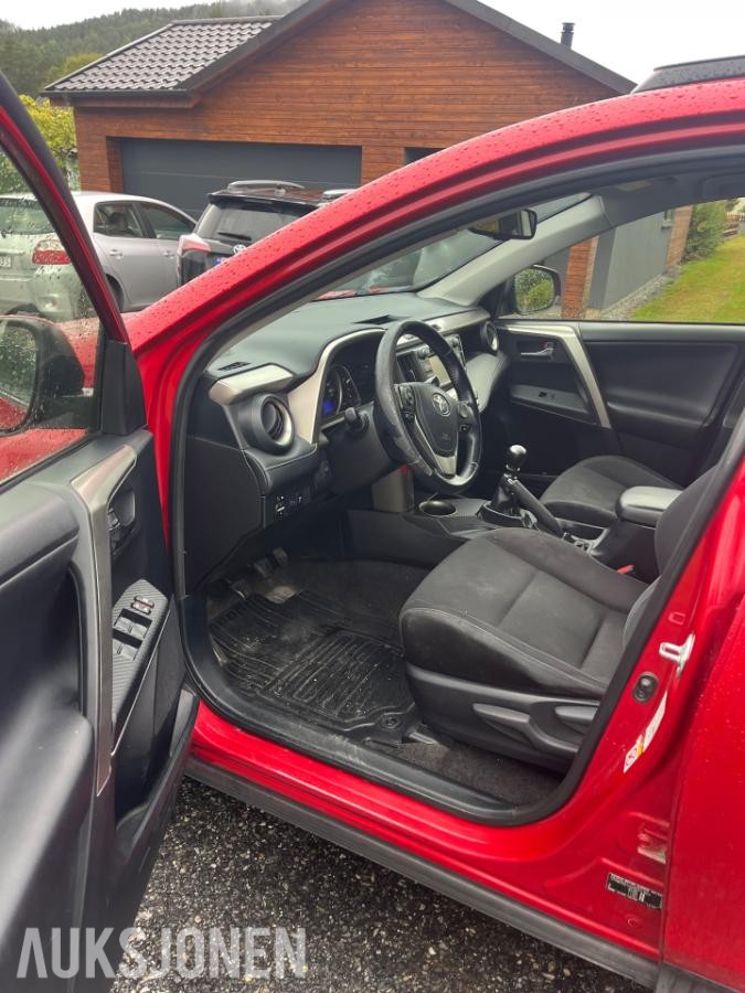 2013 Toyota RAV4 2.0 124hk hengerfeste ryggekamera eu ok 06.2027