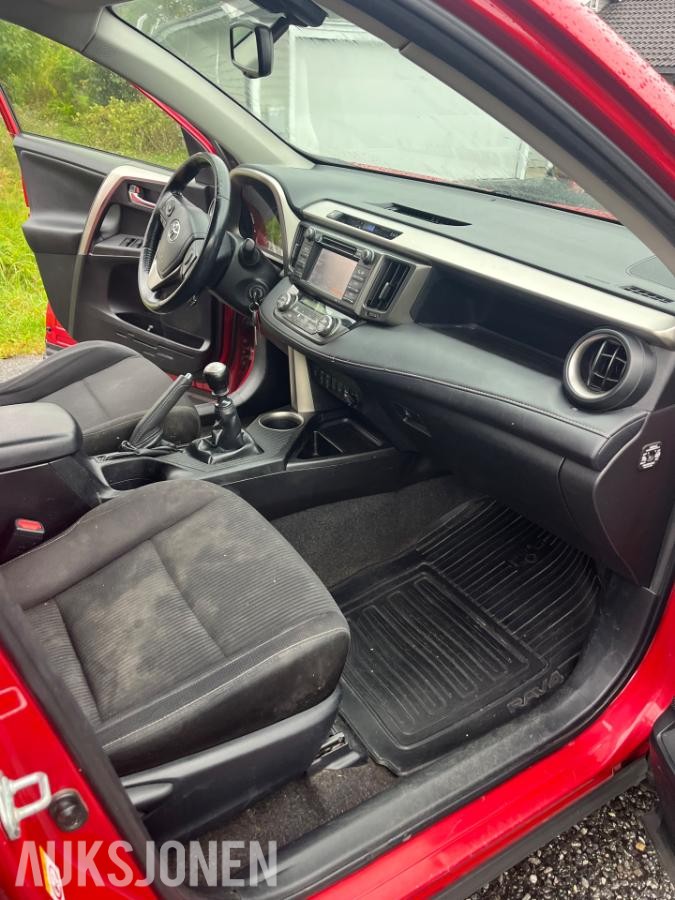 2013 Toyota RAV4 2.0 124hk hengerfeste ryggekamera eu ok 06.2027