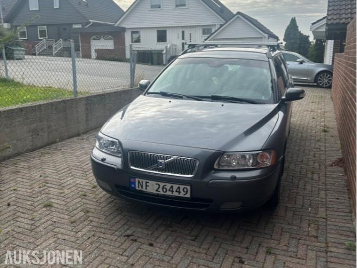 2007 Volvo V70 2.4 Diesel 126hk Cruisekontroll, Hengerfeste