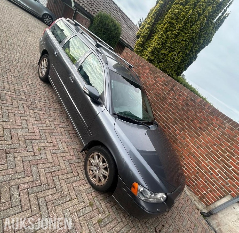 2007 Volvo V70 2.4 Diesel 126hk Cruisekontroll, Hengerfeste