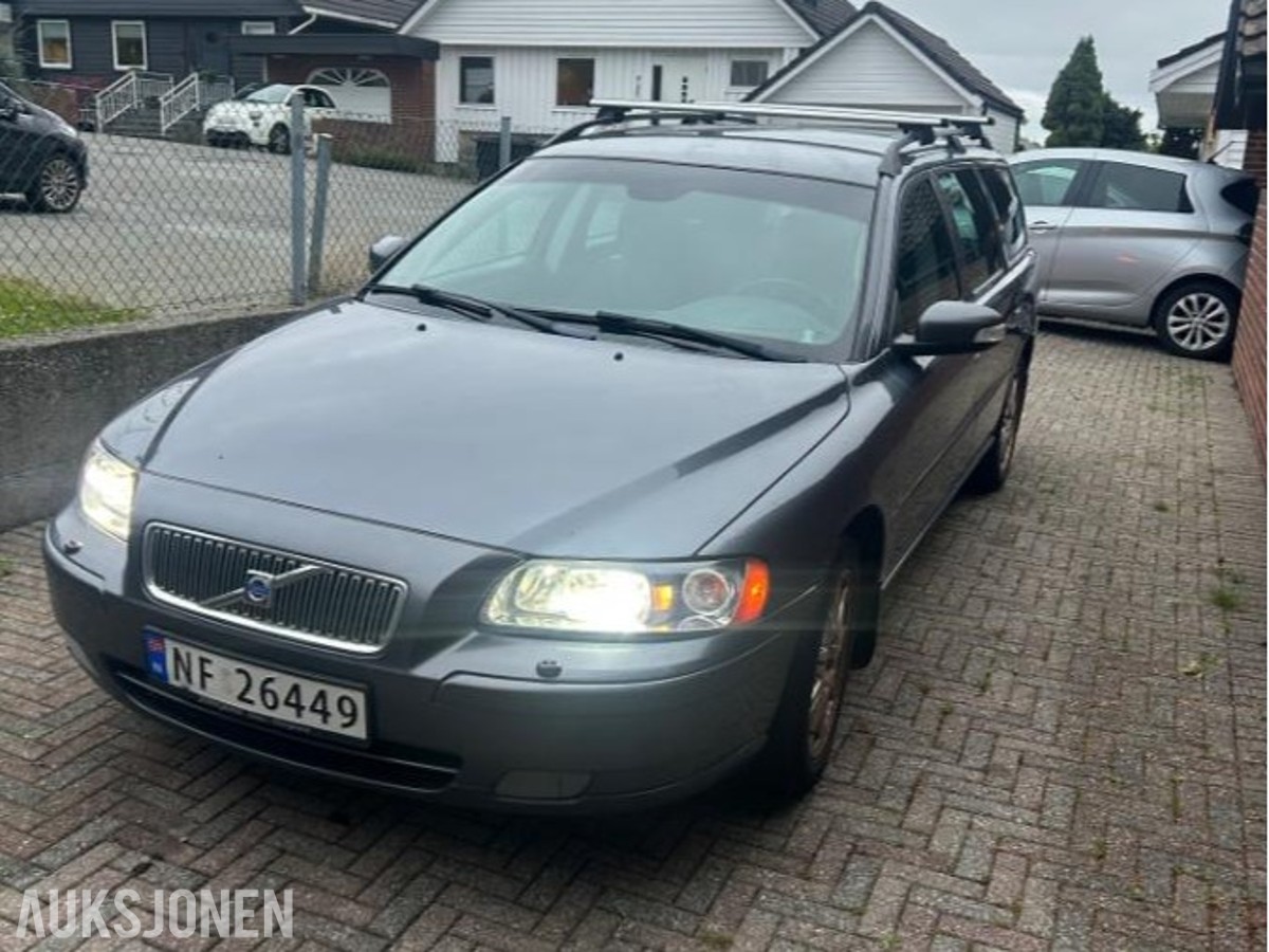 2007 Volvo V70 2.4 Diesel 126hk Cruisekontroll, Hengerfeste