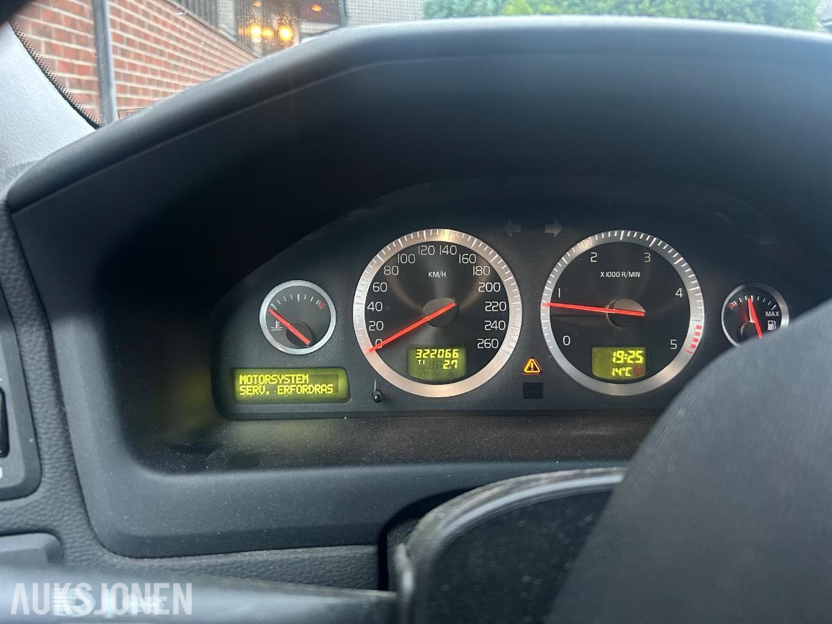 2007 Volvo V70 2.4 Diesel 126hk Cruisekontroll, Hengerfeste