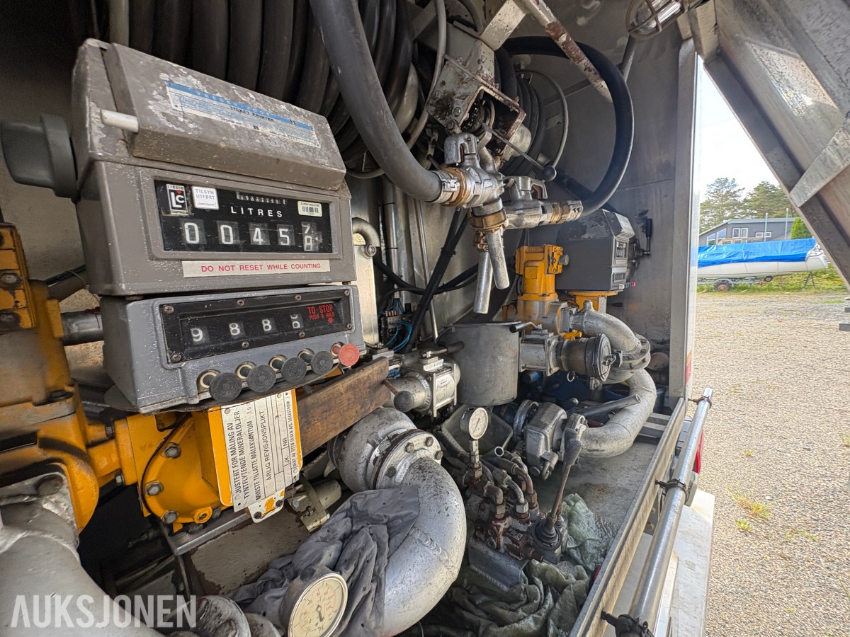 2010 Scania P400 tankbil - EU godkjent til 04.03.2027