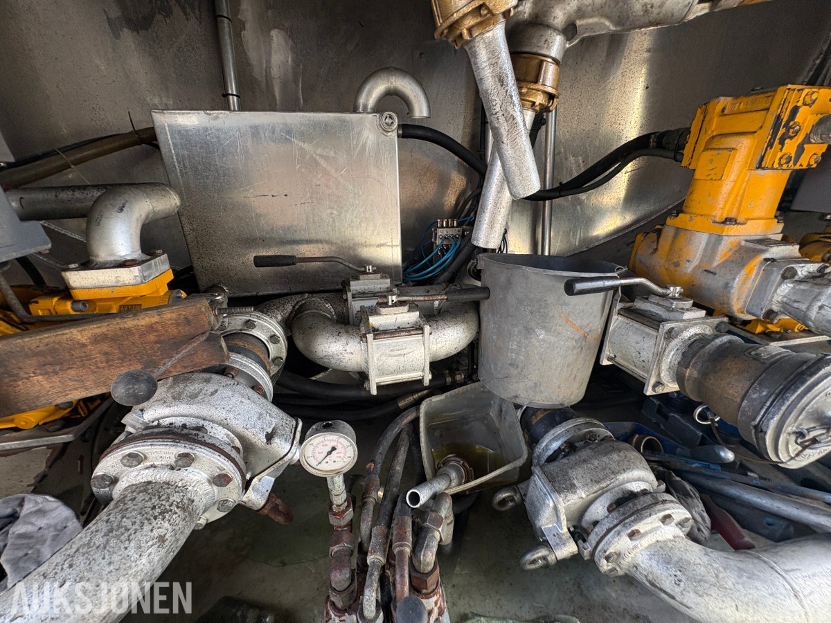 2010 Scania P400 tankbil - EU godkjent til 04.03.2027