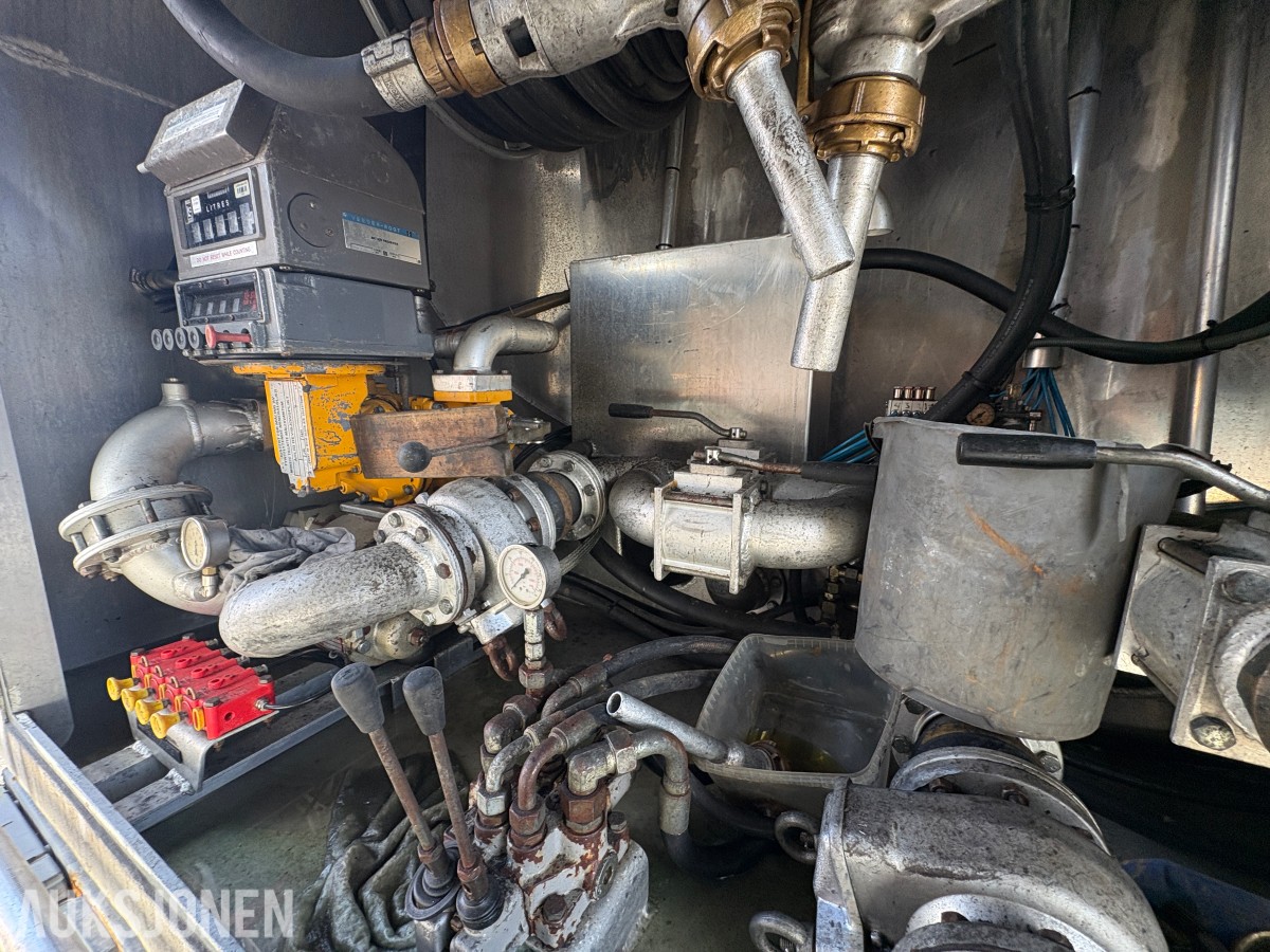2010 Scania P400 tankbil - EU godkjent til 04.03.2027