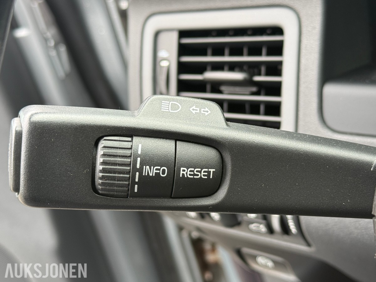 2010 Volvo V70 1.6-109 D - Rep.objekt