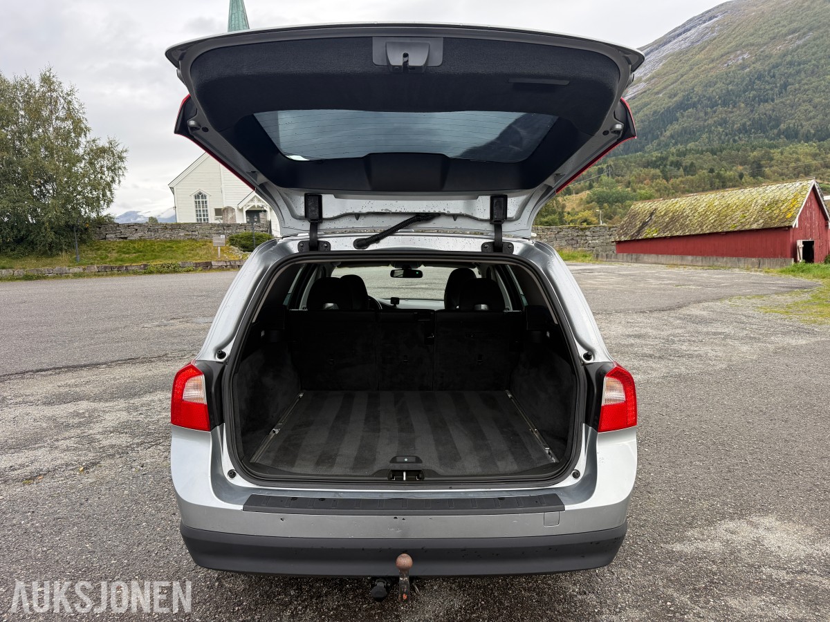 2010 Volvo V70 1.6-109 D - Rep.objekt