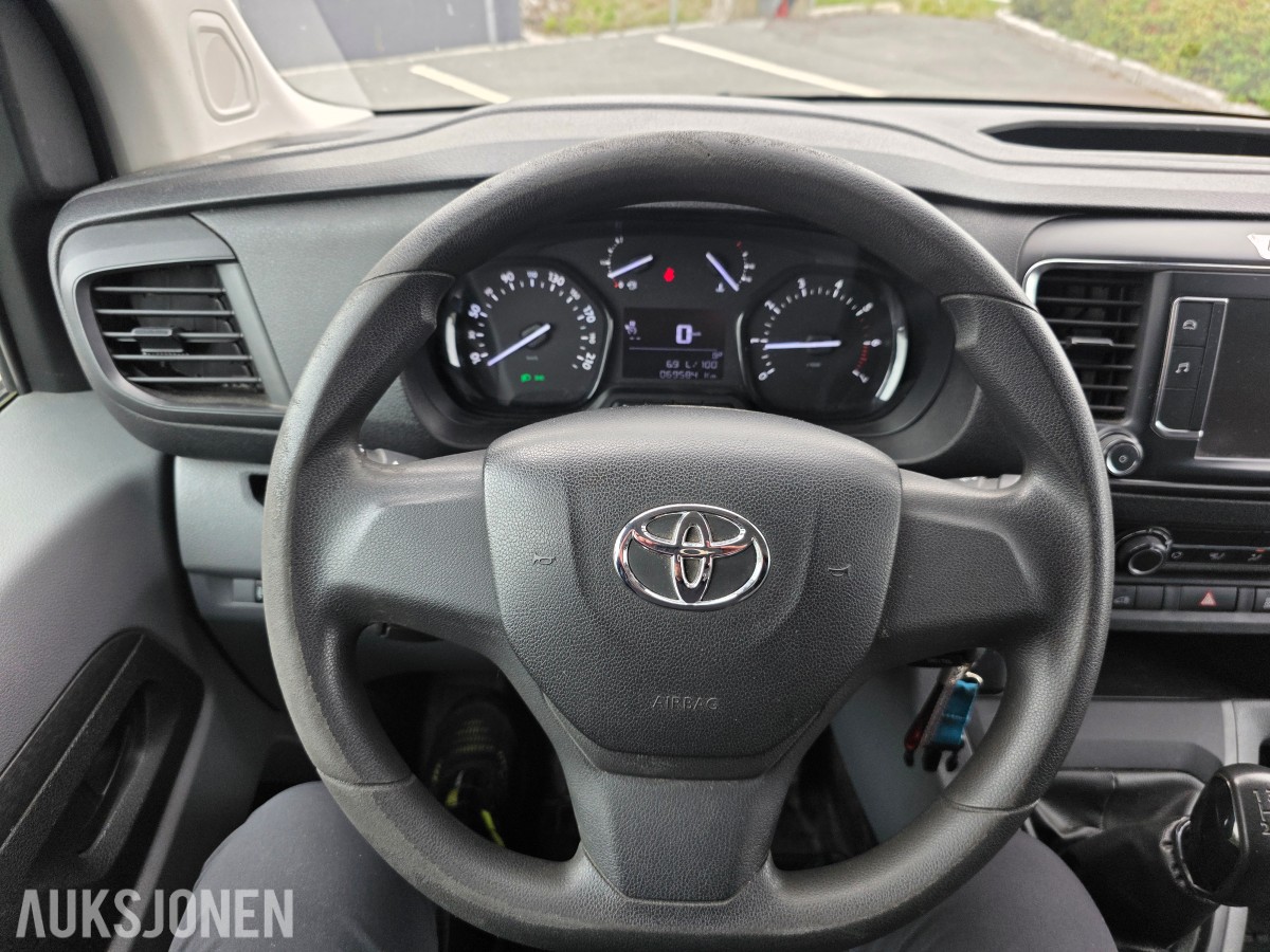 2017 Toyota ProAce 1.6-95 D EU-Godkjent til 10/28 69 584 km