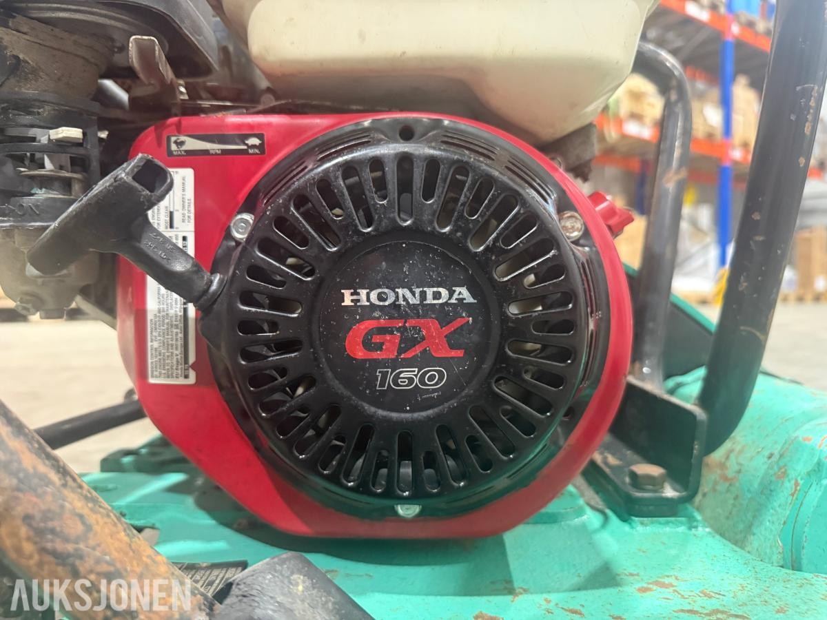 Mikasa MVC-T90H VAS vibroplate, Honda GX160 motor