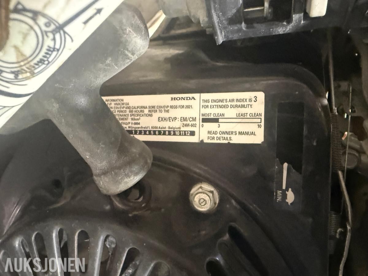 2021 Husqvarna LF 80 vibroplate, Honda GX160 motor