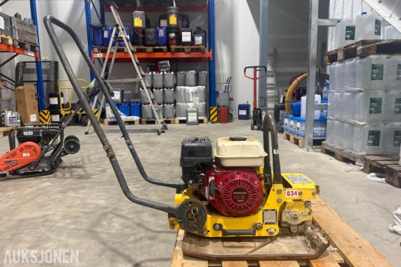 2018 Bomag BPR 18/45 vibroplate med Honda GX160 bensinmotor.