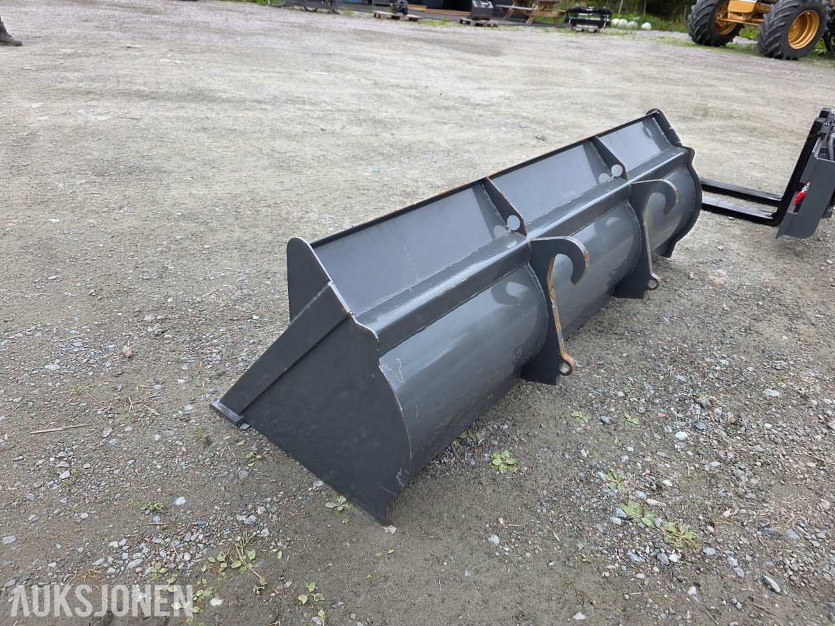 2024 Powertrack L45 hjullaster 217 timer Skuffe-hydrauliske pallegaffler