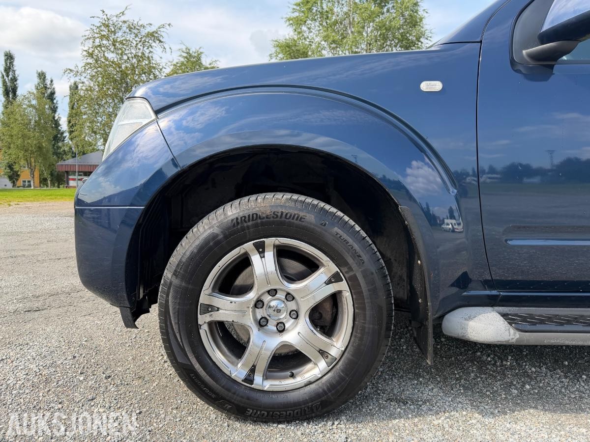 2005 Nissan Pathfinder 2.5-174 D 4X4, 281707km