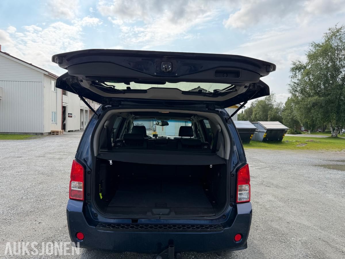 2005 Nissan Pathfinder 2.5-174 D 4X4, 281707km