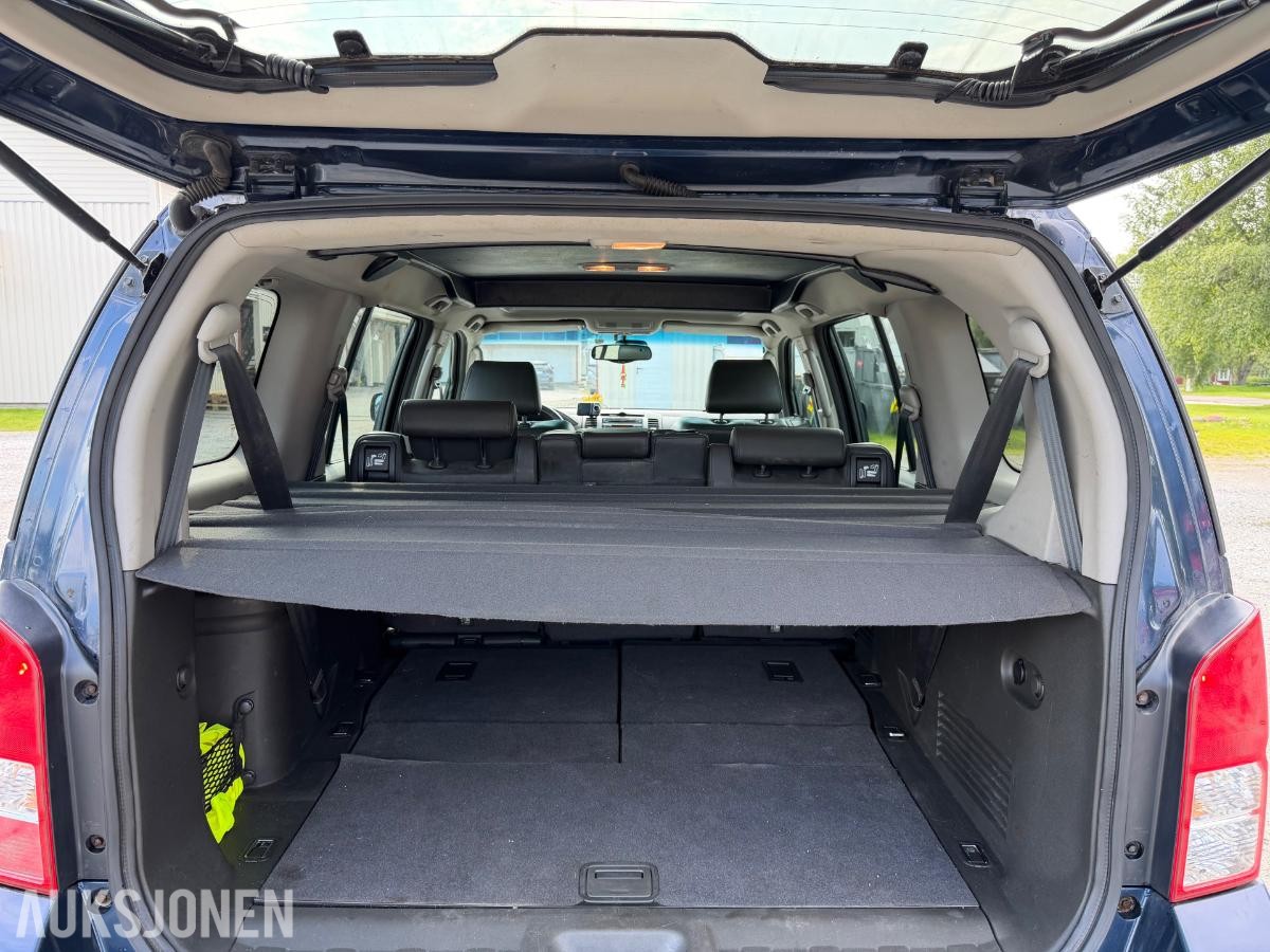 2005 Nissan Pathfinder 2.5-174 D 4X4, 281707km