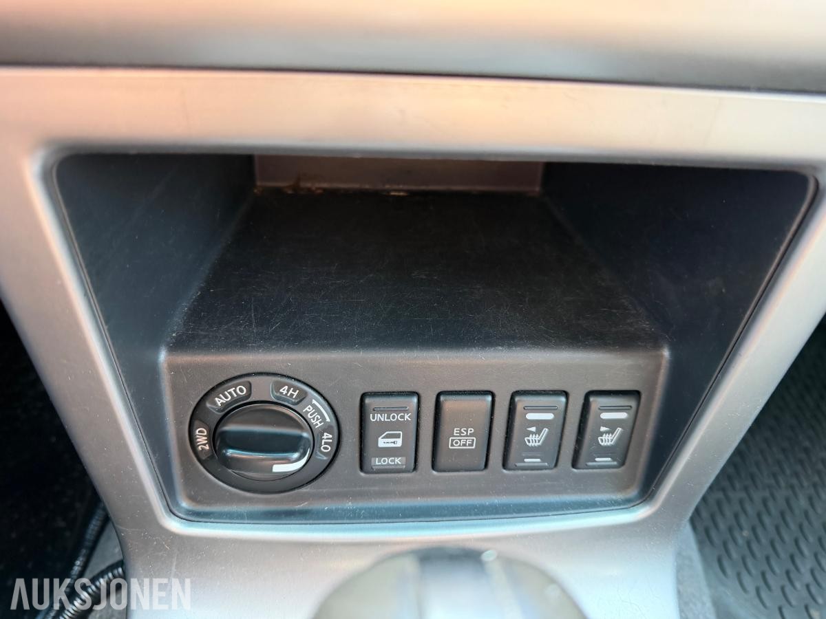 2005 Nissan Pathfinder 2.5-174 D 4X4, 281707km