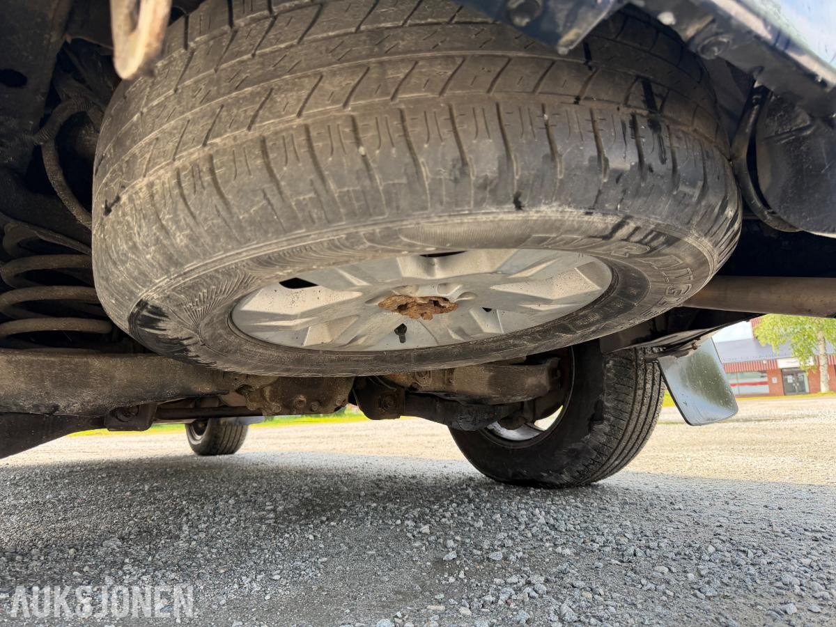 2005 Nissan Pathfinder 2.5-174 D 4X4, 281707km