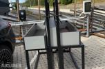 2 STK. UTSTILLINGSSTATIV / DISPLAYSTATIV MED HYLLER