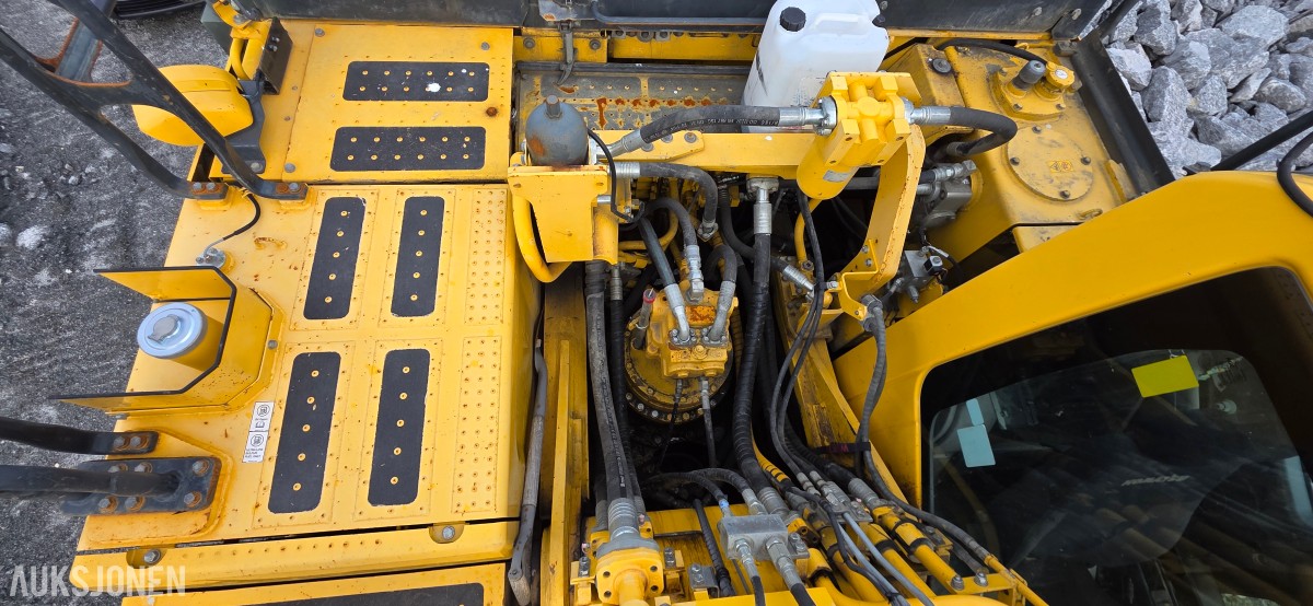 2019 Komatsu PC490LC-11 Beltegraver, 9128 t, pigghammer, ripper, 2 skuffer