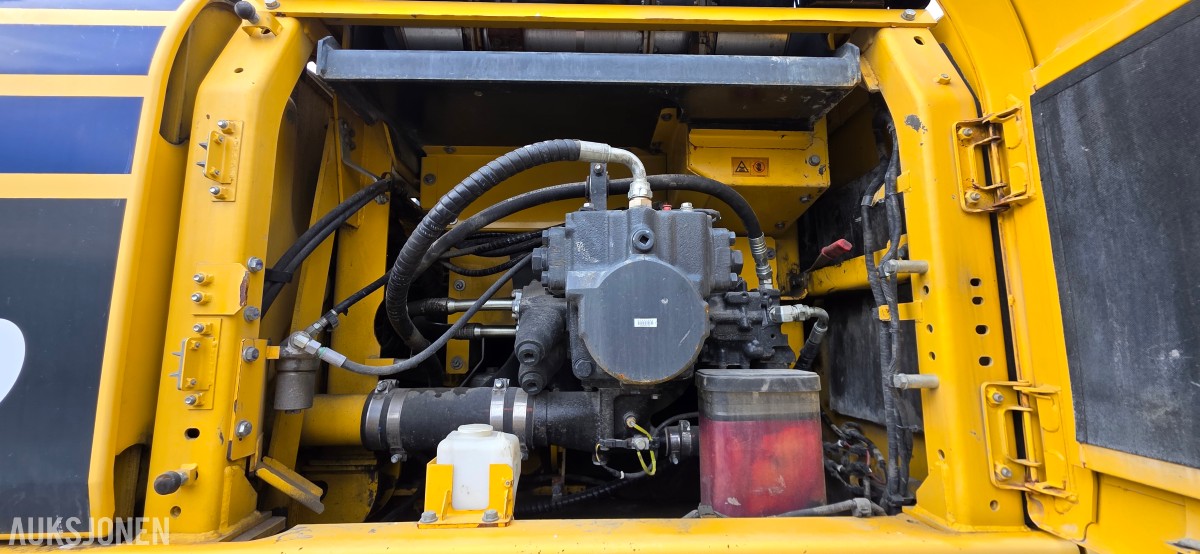 2019 Komatsu PC490LC-11 Beltegraver, 9128 t, pigghammer, ripper, 2 skuffer