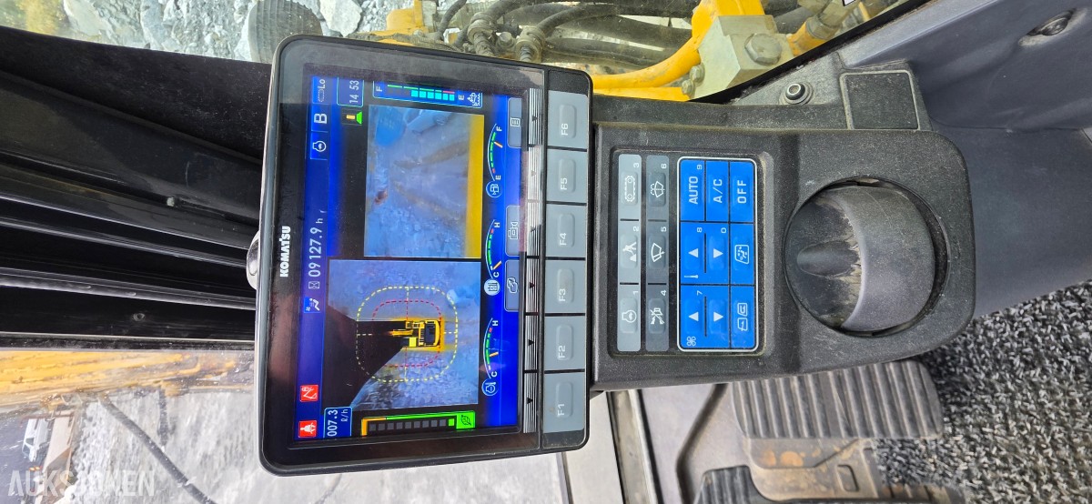 2019 Komatsu PC490LC-11 Beltegraver, 9128 t, pigghammer, ripper, 2 skuffer