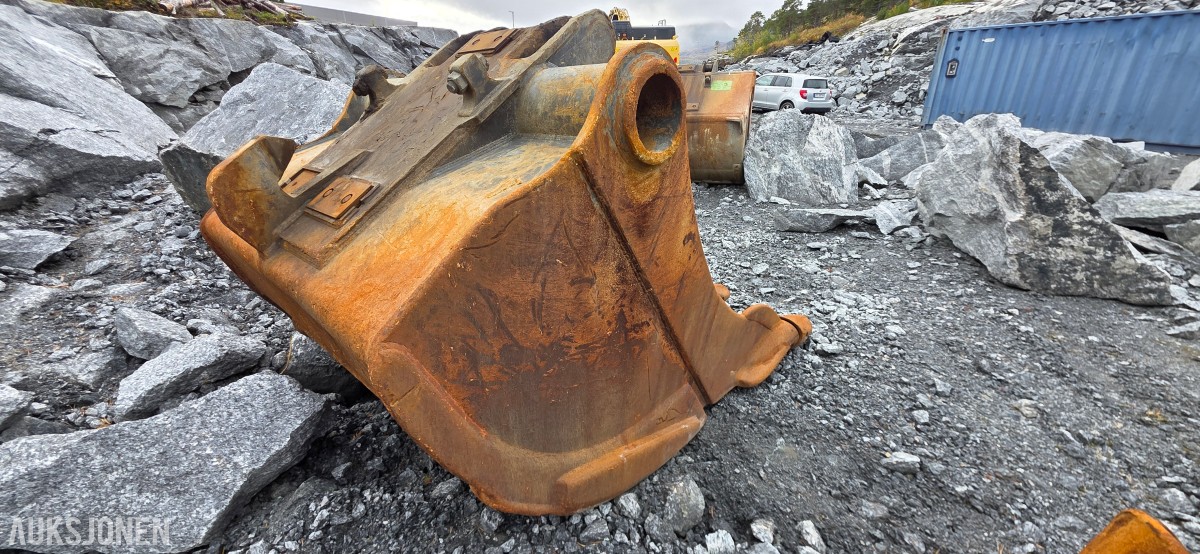 2019 Komatsu PC490LC-11 Beltegraver, 9128 t, pigghammer, ripper, 2 skuffer