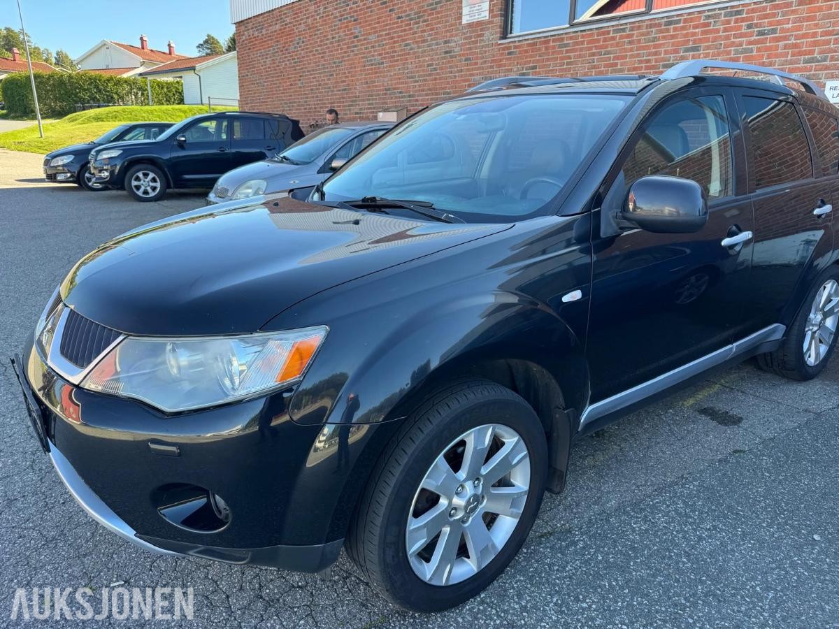 2009 MITSUBISHI OUTLANDER 2.0 DI-D 4WD KAMERA HENGERFESTE