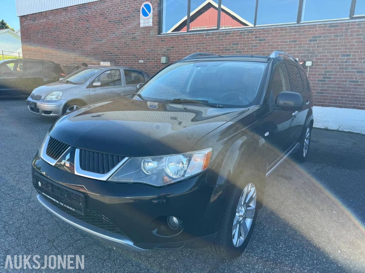 2009 MITSUBISHI OUTLANDER 2.0 DI-D 4WD KAMERA HENGERFESTE